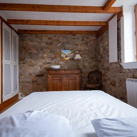 Сasa de vacaciones Maison Charmante A Avec Vue Sur La Montagne Faugères