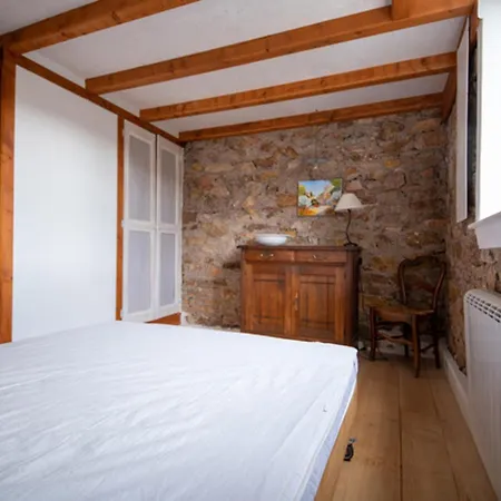 Maison Charmante A Avec Vue Sur La Montagne Сasa de vacaciones Faugères