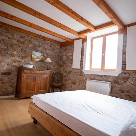 Сasa de vacaciones Maison Charmante A Avec Vue Sur La Montagne