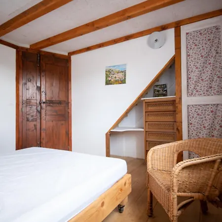 Maison Charmante A Avec Vue Sur La Montagne Сasa de vacaciones Faugères