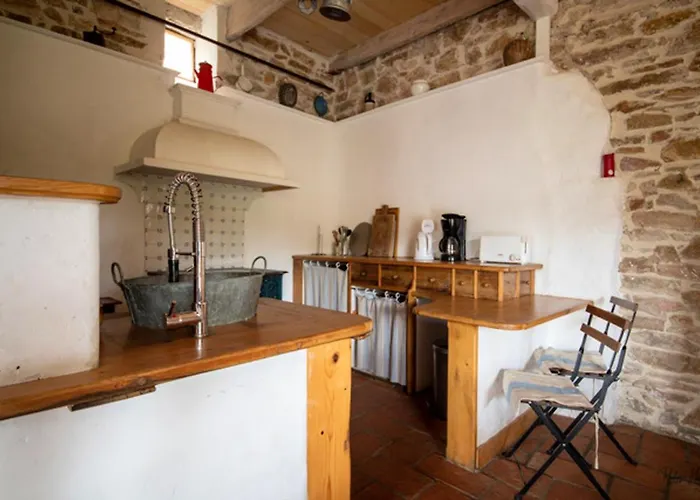 Maison Charmante A Avec Vue Sur La Montagne Faugères